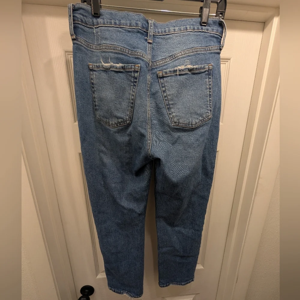 Old Navy Sky-Hi Straight Extra High-Rise Jeans Light Wash Size 10 - Picture 2 of 4